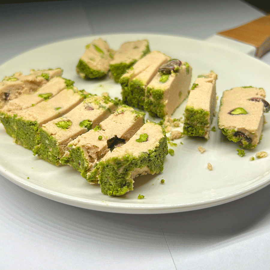 Antep Fıstıklı Tahin Helvası | Ben Gurme