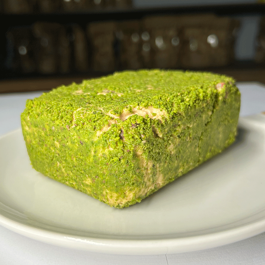 Antep Fıstıklı Tahin Helvası | Ben Gurme