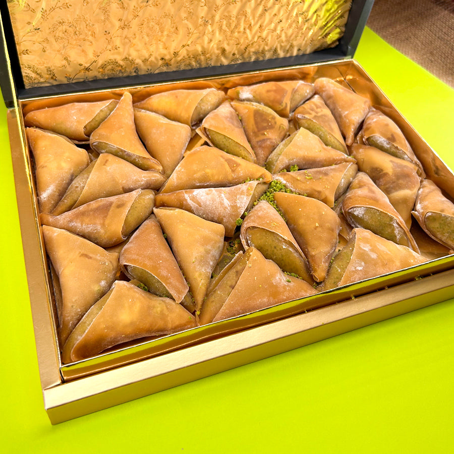 Hediyelik Kutuda Fıstıklı Muska - Ben Gurme, özel günler için