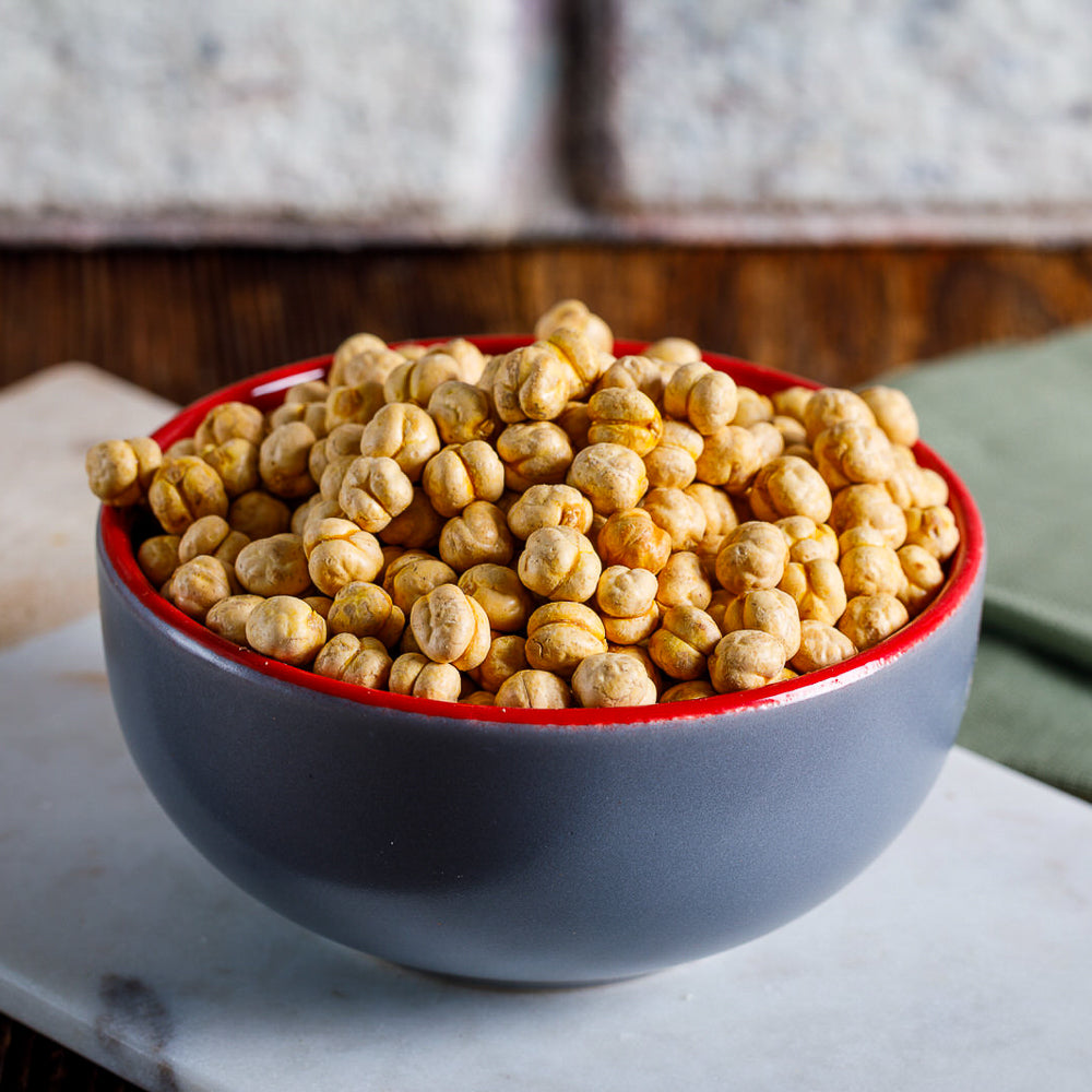 Kavrulmuş, çıtır ve tuzlu leblebi, besleyici atıştırmalık.
