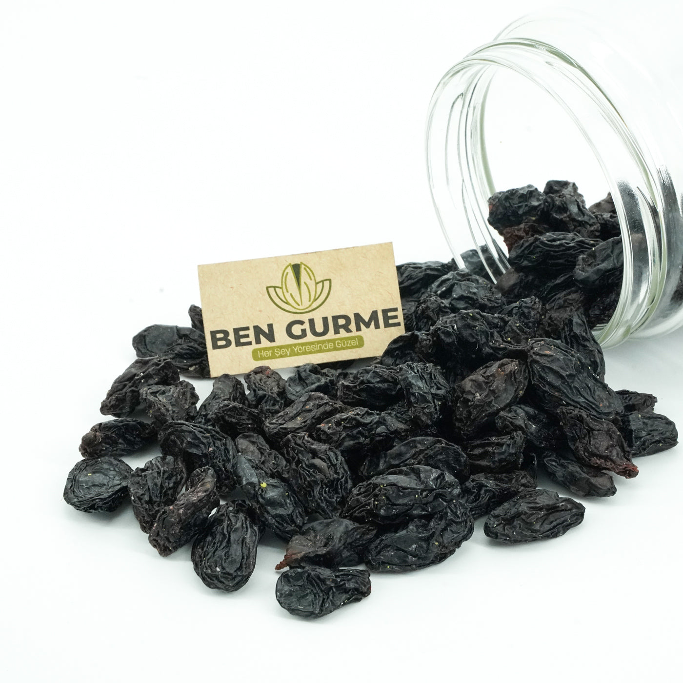 Kavanozdan Dökülmüş Kurutulmuş Siyah Üzüm | Ben Gurme