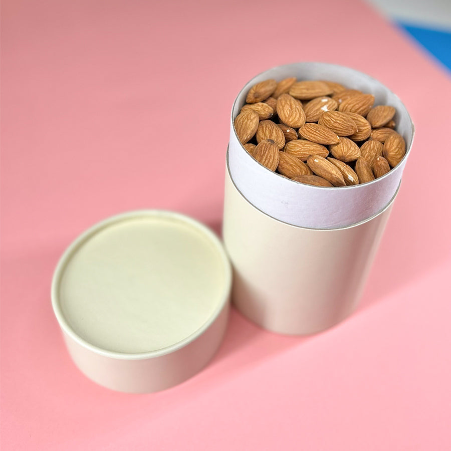 silindir kutuda badem