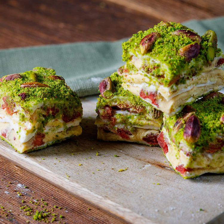 Çilek Parçacıklı Hünkar Lokum