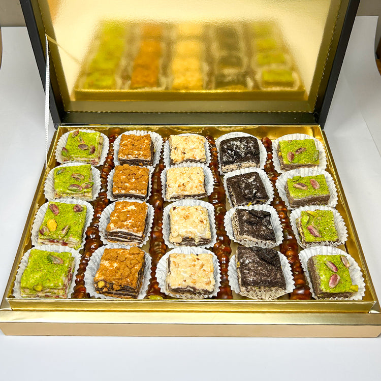 Hediyelik Kutuda Lokum ve Fıstıklı Sucuk