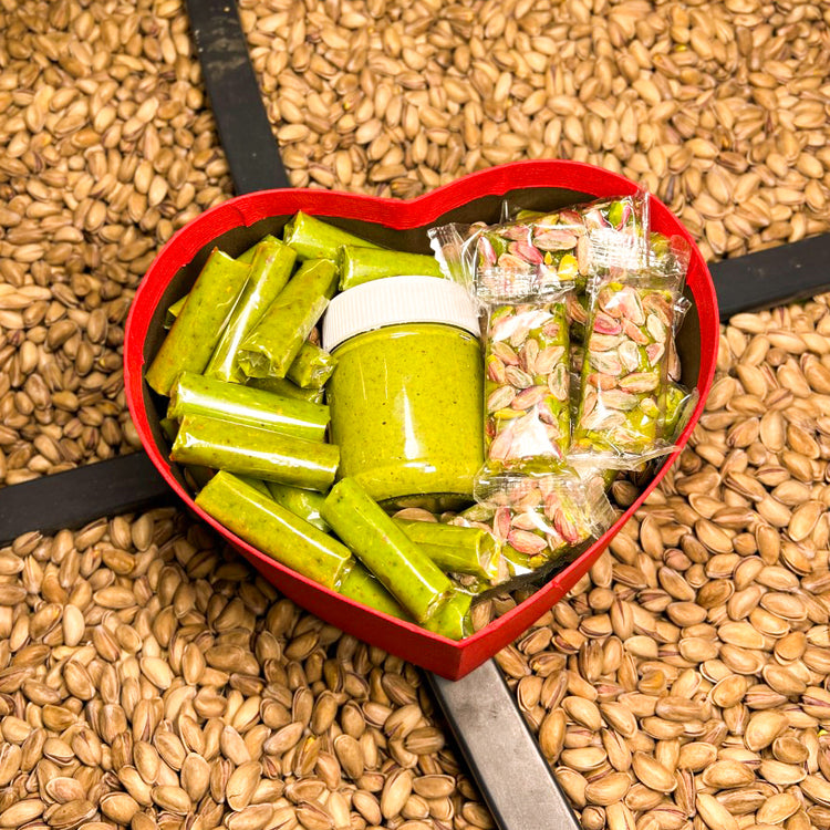 Kalpli Kutuda Fıstık ve Fıstık Ezmesi